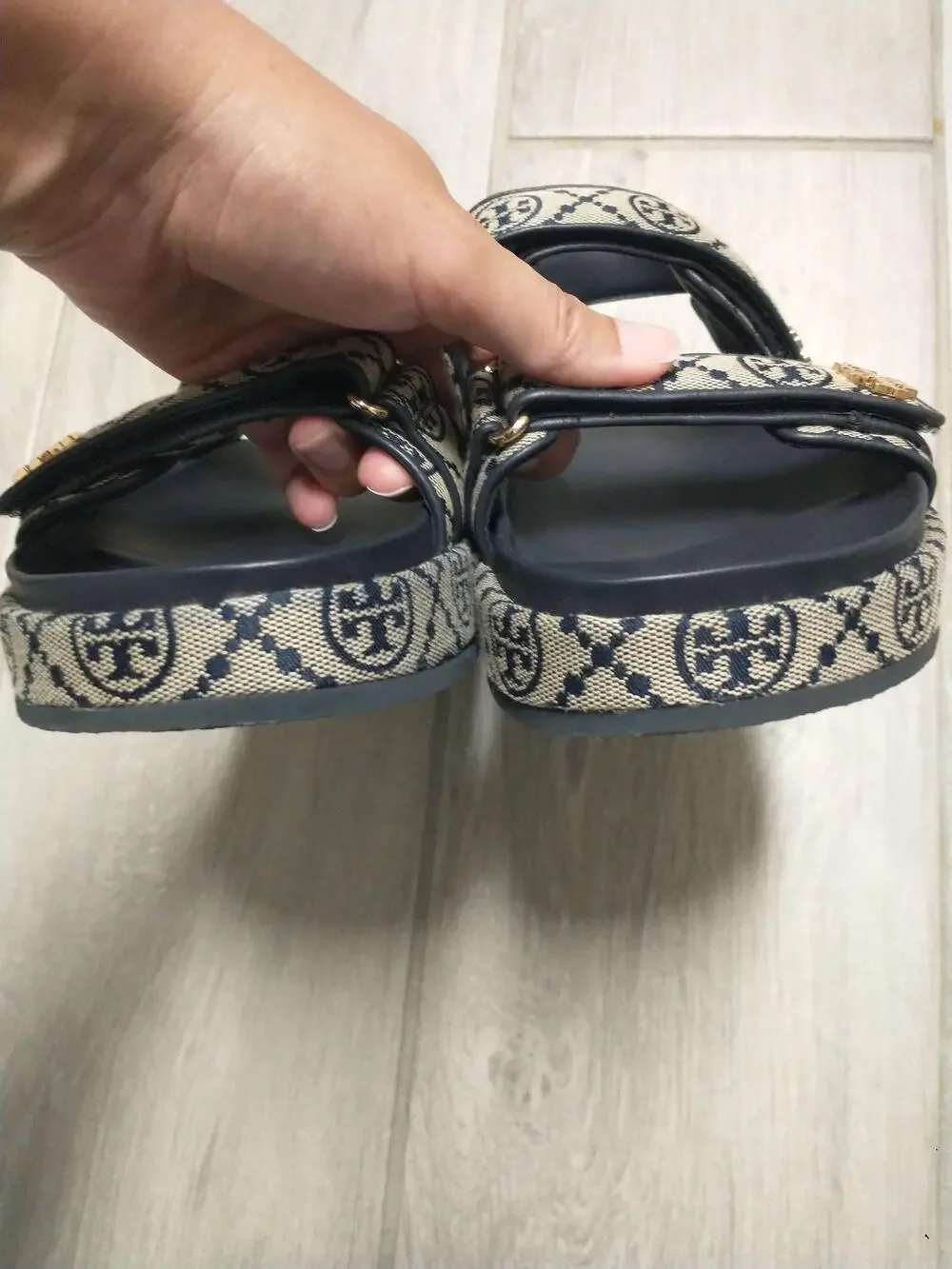 Tory Burch T Monogram Kira Sport Sandals Womens 10 Blue Jacquard Leather